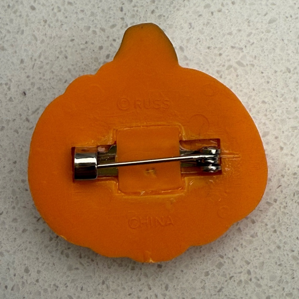 Vintage Jack O' Lantern Brooch Pin Pumpkin Silly Face 1980s Russ Halloween - Picture 3 of 7